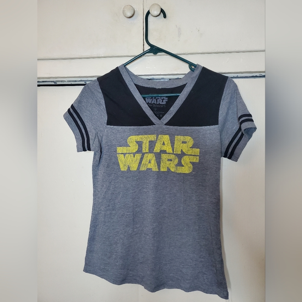 Vintage Her Universe Star Wars Tshirt.